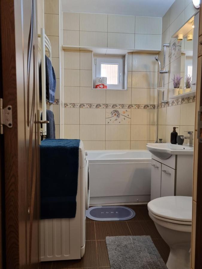 Charming & Cozy, Ultracentral Apt In Jászvásár Kültér fotó